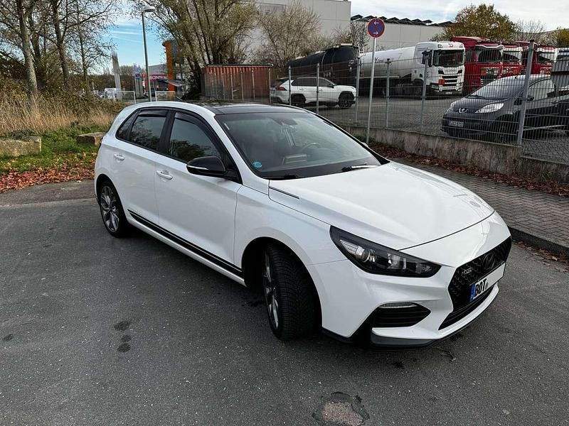 Gebraucht Hyundai i30 N Line 140 PS (102 kW) 2018 Weiß Kleinwagen