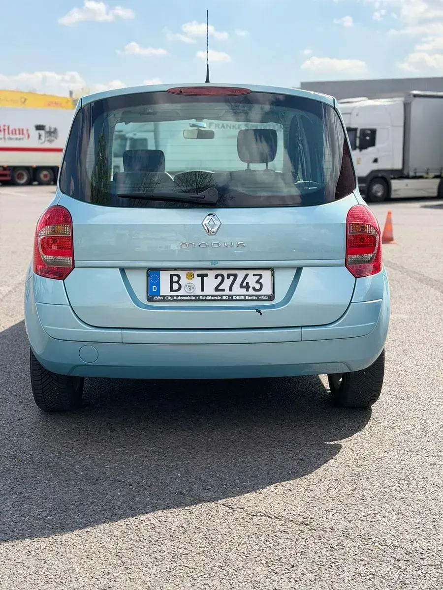 Używany Renault Modus Dynamique 101 KM (74 kW) 2008 Niebieski Minivan