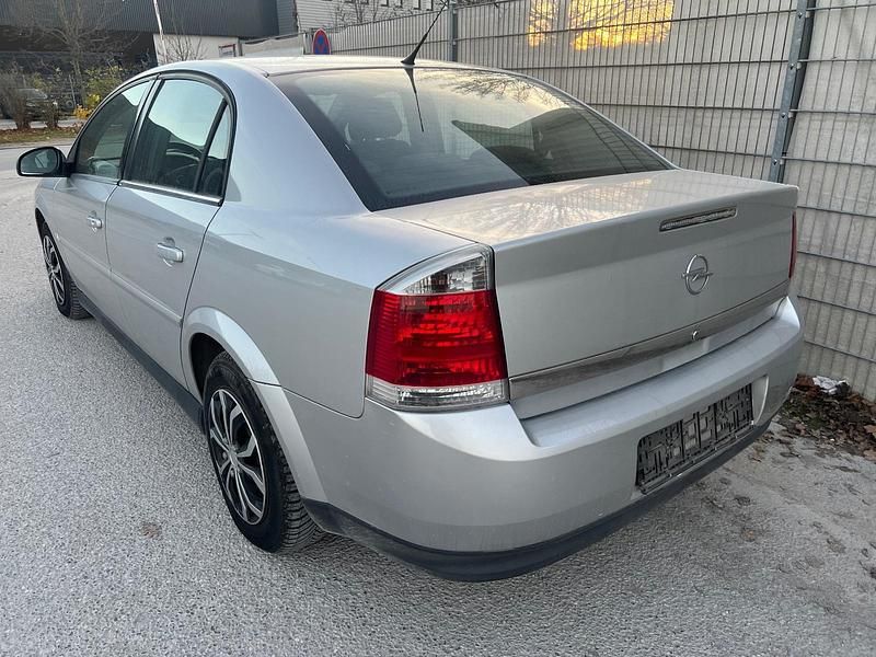 Gebraucht Opel Vectra 155 PS (114 kW) 2004 Grau Limousine