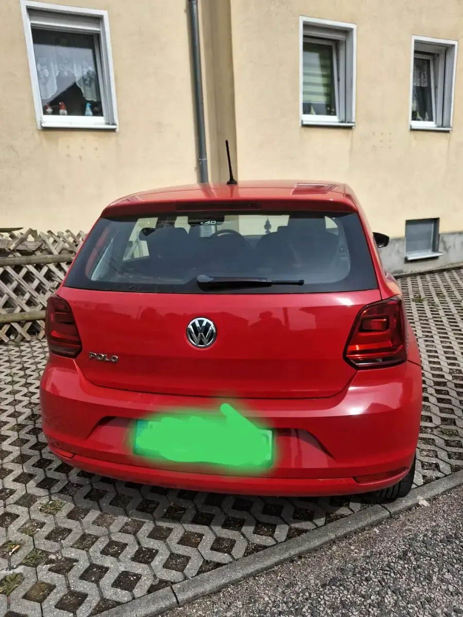 Używany VW Polo 60 KM (44 kW) 2015 Czerwony Hatchback