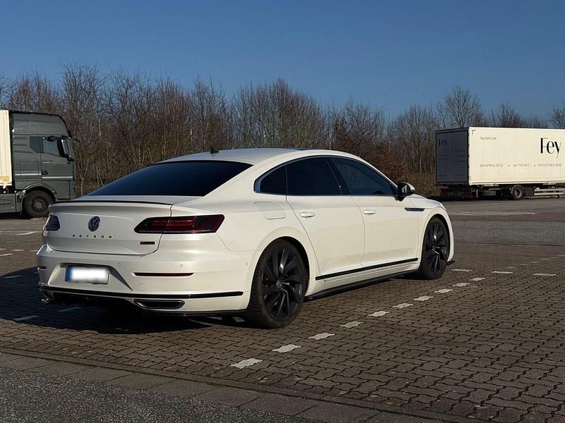 Gebraucht VW Arteon 280 PS (205 kW) 2017 Weiß Kleinwagen