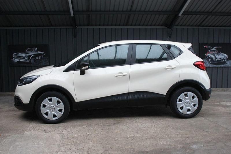 Second-hand Renault Captur 90 CP (66 kW) 2017 Bej SUV