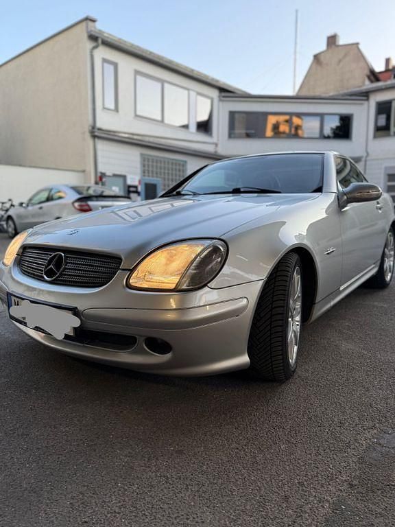 Silber Gebraucht 2002 Mercedes SLK200 Edition Cabrio | 8.000 € (Teuer) - Bild 1/4