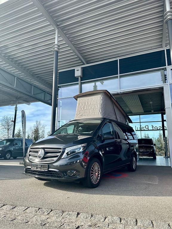 Grau Gebraucht 2022 Mercedes V300 Marco Polo Van / Kleinbus | 54.900 € - Bild 1/4