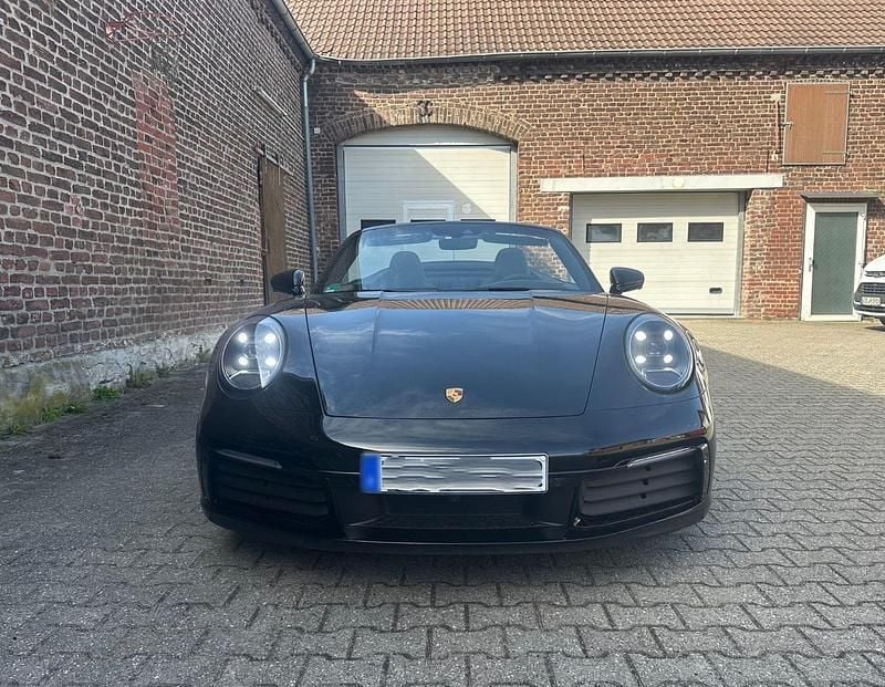 Gebraucht Porsche 992 385 PS (283 kW) 2023 Schwarz Cabrio