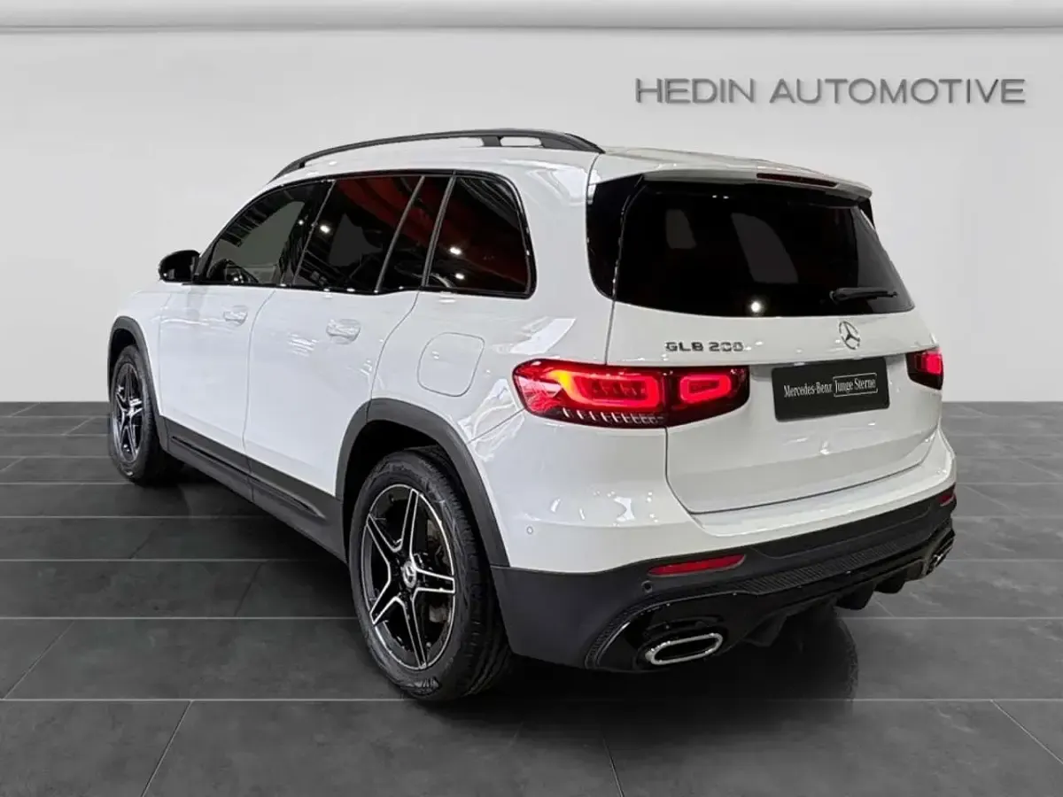 Gebraucht Mercedes GLB200 AMG 163 PS (119 kW) 2023 Weiß digitalweiß SUV