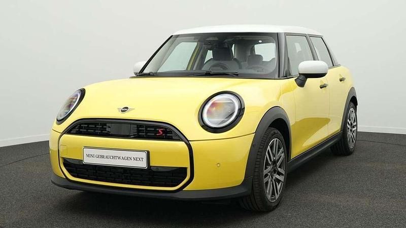 Gelb Gebraucht 2024 Mini Cooper S Classic Kleinwagen | 28.159 € (Fairer Preis) - Bild 1/4