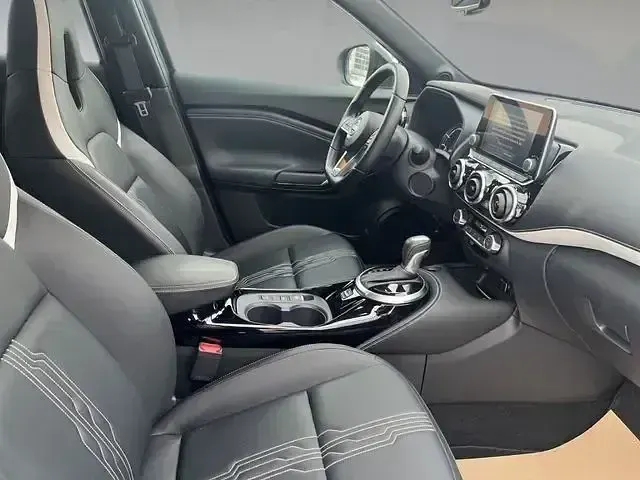 Gebraucht Nissan Juke 143 PS (105 kW) 2023 Dark grey metallic/dach in bla SUV