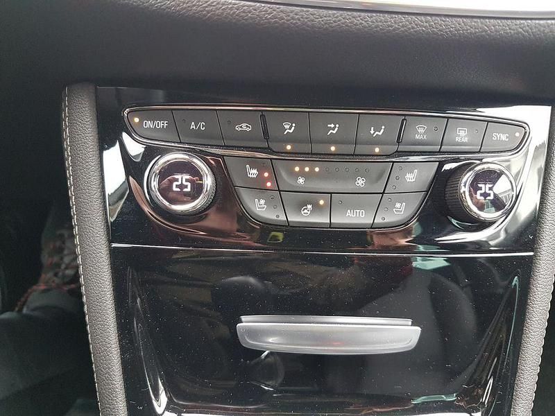 Gebraucht Opel Astra 200 PS (147 kW) 2016 Schwarz Limousine