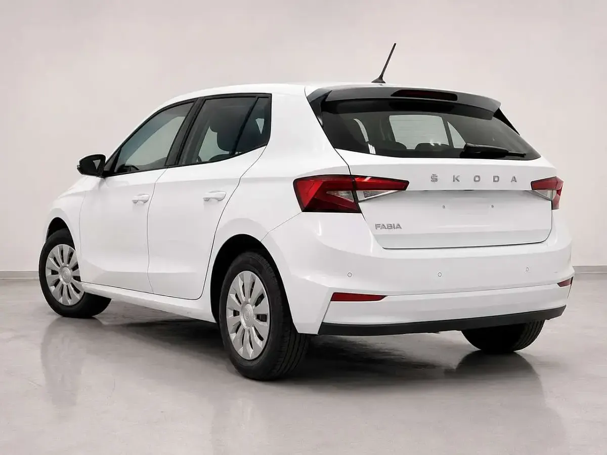 Gebraucht Skoda Fabia Selection 95 PS (69 kW) 2025 Weiß Kleinwagen
