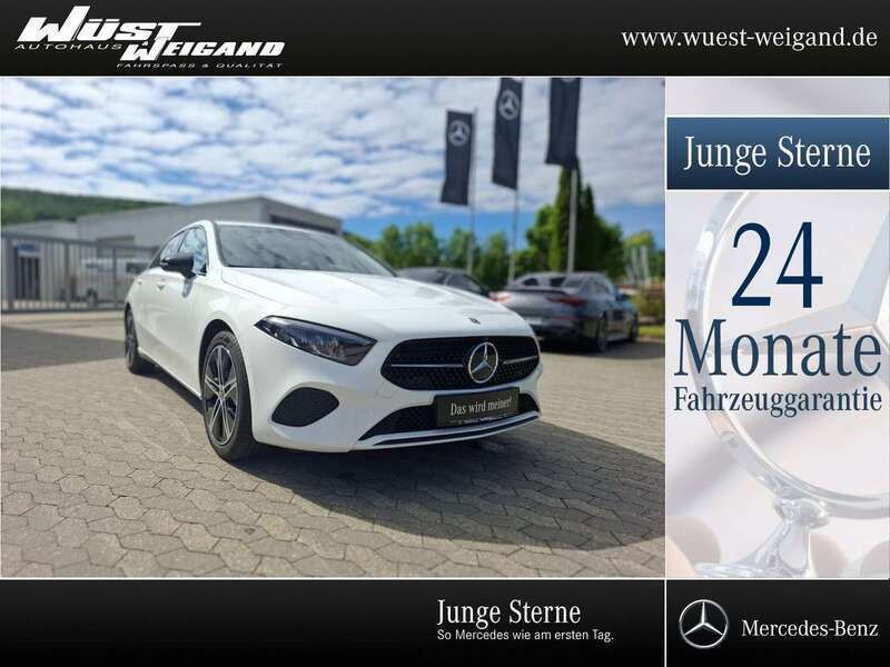 Weiß Gebraucht 2024 Mercedes A200 Progressive Limousine | 31.490 € (Etwas zu teuer) - Bild 1/4