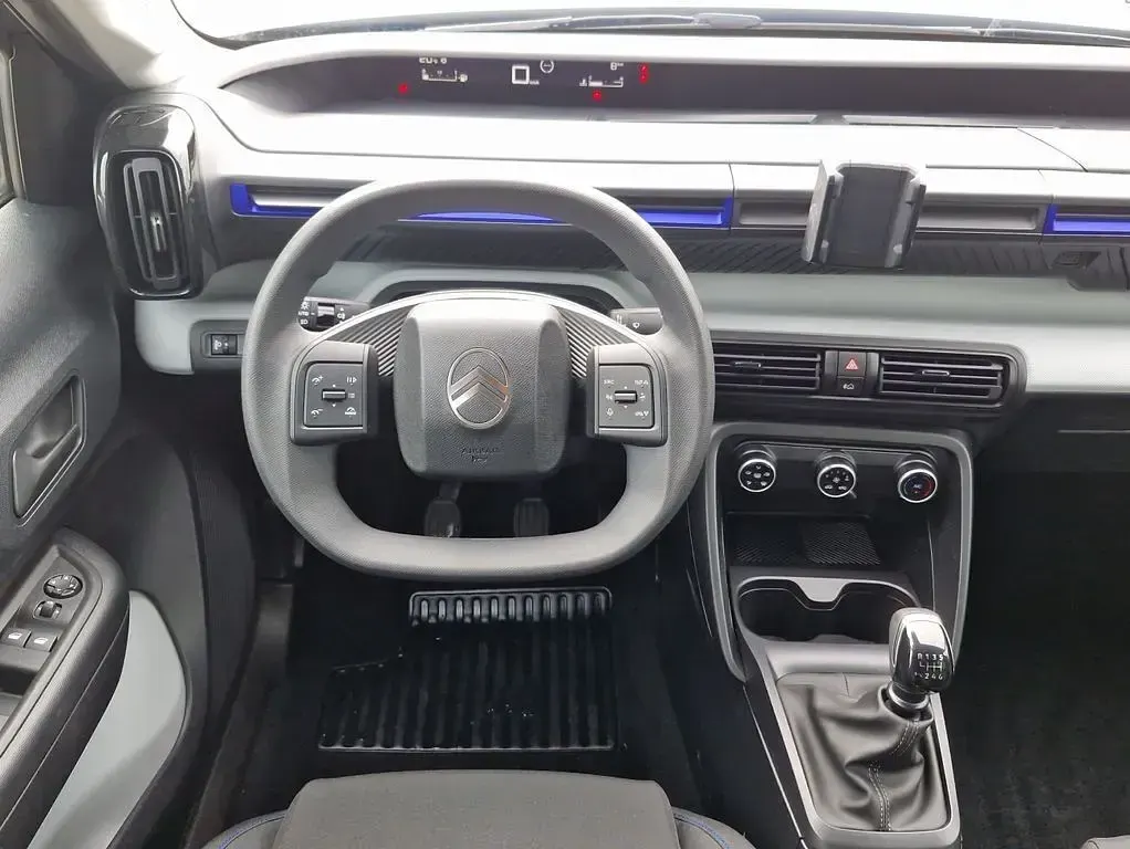 Neu Citroën C3 101 PS (74 kW) 2025 Grau metallic SUV