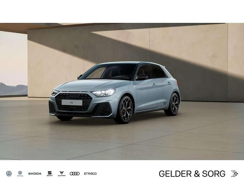 Pfeilgrau perleffekt mythossch Neu 2025 Audi A1 S-Line Kleinwagen | 39.330 € (Etwas zu teuer) - Bild 1/4