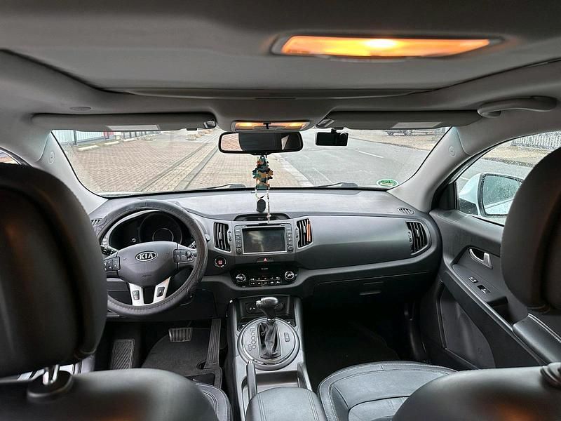 Gebraucht Kia Sportage Spirit 184 PS (135 kW) 2012 Weiß SUV