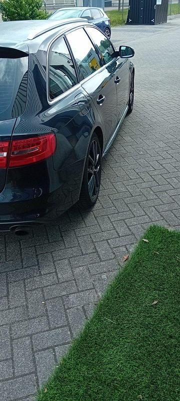 Gebraucht Audi A4 S-Line 211 PS (155 kW) 2013 Blau Kombi