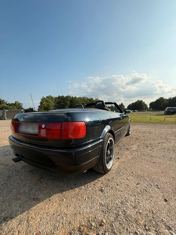 Gebraucht Audi Cabriolet 133 PS (97 kW) 1993 Blau Cabrio