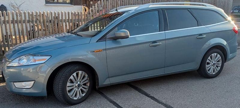 Gebraucht Ford Mondeo Titanium 140 PS (102 kW) 2009 Blau Limousine