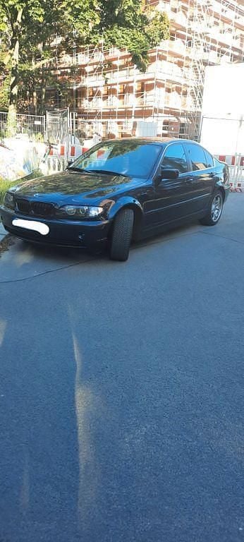 Gebraucht BMW 318 Exclusive 143 PS (105 kW) 2005 Blau Limousine