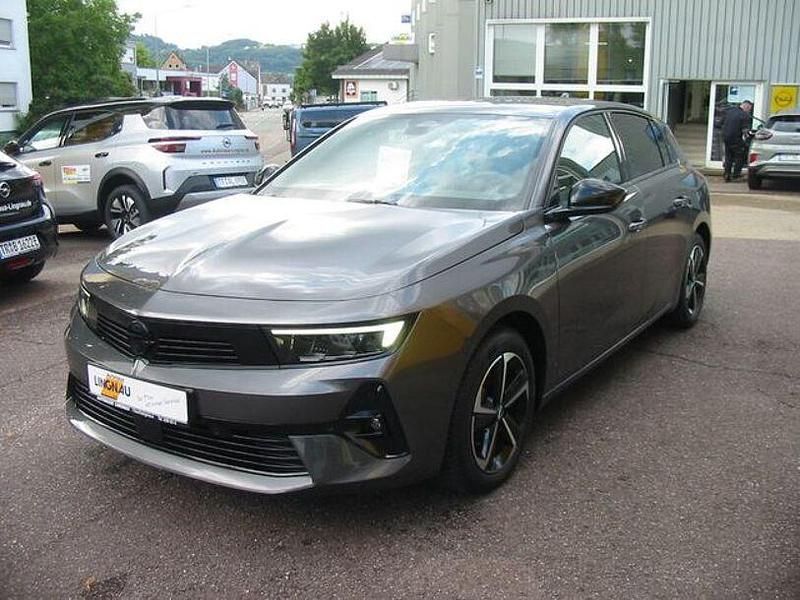 Grau Gebraucht 2024 Opel Astra Limousine | 22.900 € (Fairer Preis) - Bild 1/3