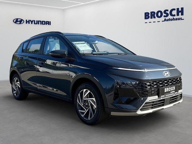 Neu Hyundai Bayon Trend 101 PS (74 kW) 2025 Grau SUV