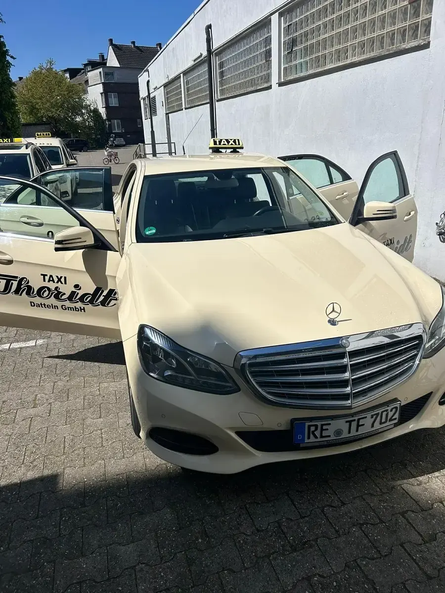 Brugt Mercedes E200 136 HK (100 kW) 2014 Gul Sedan