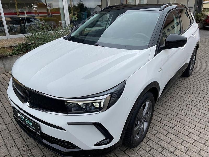 Weiß Gebraucht 2024 Opel Grandland X SUV | 24.550 € (Fairer Preis) - Bild 1/4