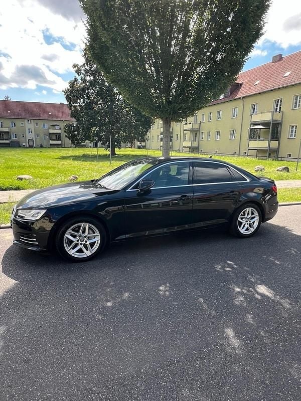 Gebraucht Audi A4 190 PS (139 kW) 2017 Limousine