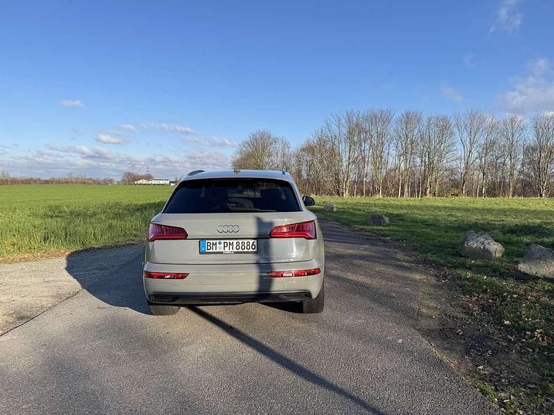 Gebraucht Audi Q5 Sport 245 PS (180 kW) 2020 Grau SUV