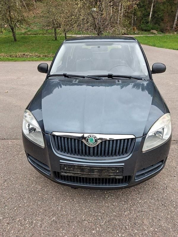 Gebraucht Skoda Fabia 60 PS (44 kW) 2010 Grau Kleinwagen