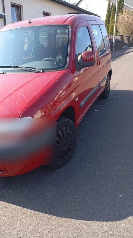 Gebraucht Citroën Berlingo 90 PS (66 kW) 2002 Rot Van / Kleinbus