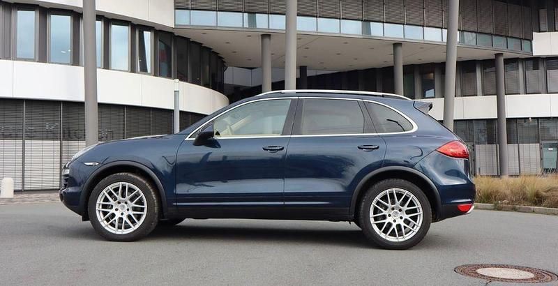 Gebraucht Porsche Cayenne 299 PS (219 kW) 2012 Blau SUV