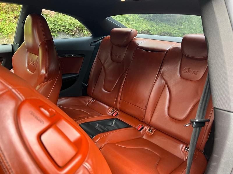 Second-hand Audi S5 340 CP (250 kW) 2007 Gri Coupe