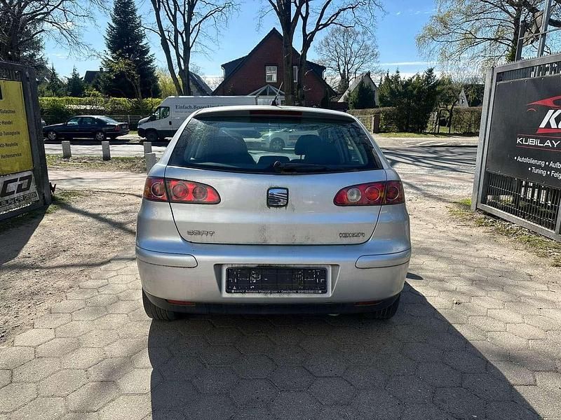 Gebraucht Seat Ibiza 64 PS (47 kW) 2005 Silber Kleinwagen