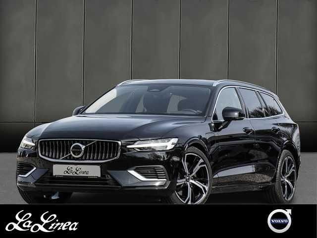Gebraucht Volvo V60 Plus 257 PS (189 kW) 2024 Schwarz metallic Kombi