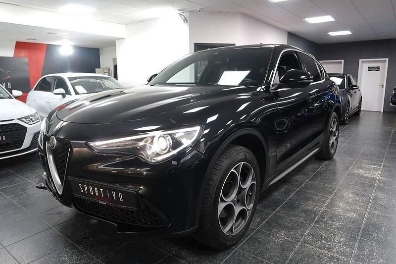 Schwarz Gebraucht 2019 Alfa Romeo Stelvio Super SUV | 25.990 € (Fairer Preis) - Bild 1/4