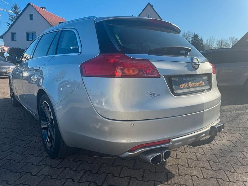 Gebraucht Opel Insignia Cosmo 160 PS (117 kW) 2009 Silber Kombi