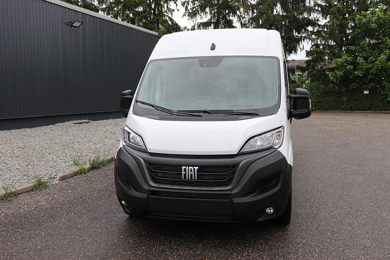 Gebraucht Fiat Ducato Easy 140 PS (102 kW) 2024 Auf anfrage Van