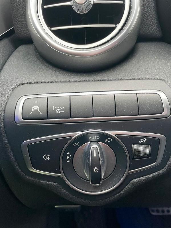 Gebraucht Mercedes C220 194 PS (142 kW) 2019 Grau Kombi