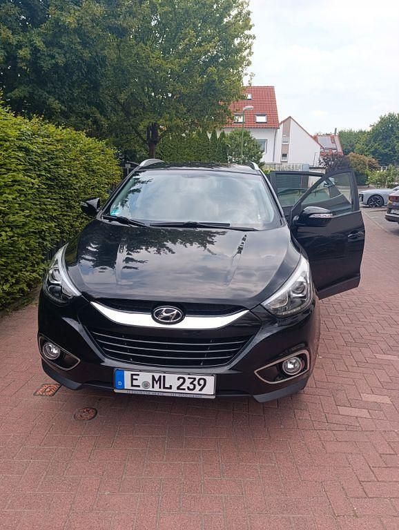 Schwarz Gebraucht 2014 Hyundai ix35 Edition SUV | 10.200 € (Fairer Preis) - Bild 1/4