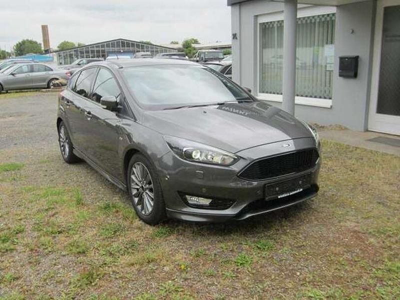 Gebraucht Ford Focus ST-Line 140 PS (102 kW) 2018 Magnetic Kleinwagen