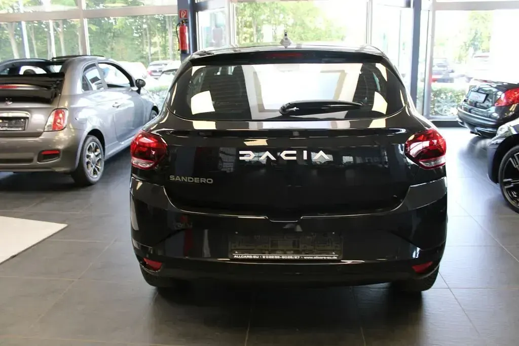 Gebraucht Dacia Sandero Expression 91 PS (66 kW) 2025 Schwarz Limousine