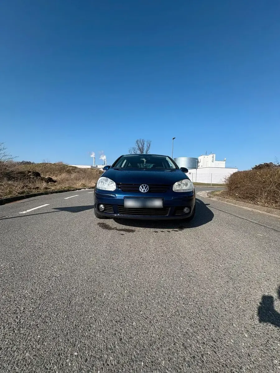 Gebraucht VW Golf V 80 PS (58 kW) 2008 Blau Kleinwagen