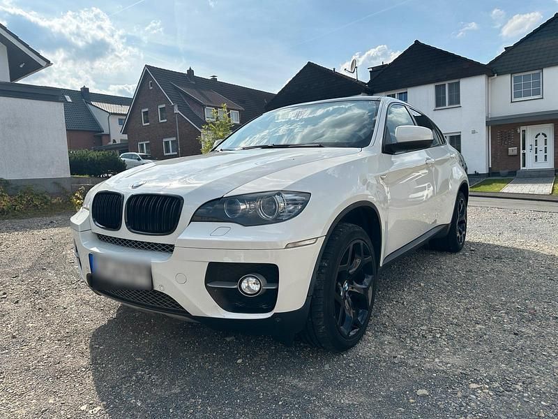 Weiß Gebraucht 2010 BMW X6 SUV | 12.500 € - Bild 1/4