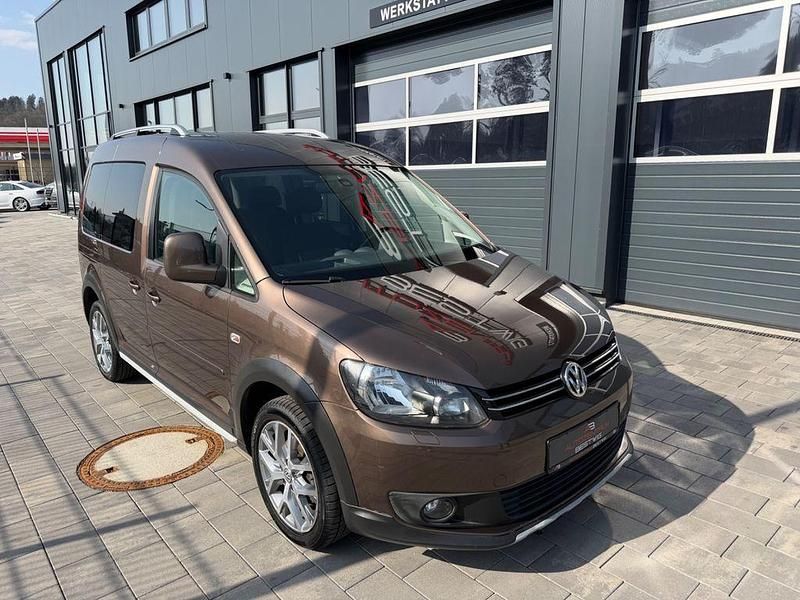 Gebraucht VW Caddy 105 PS (77 kW) 2014 Braun Van / Kleinbus