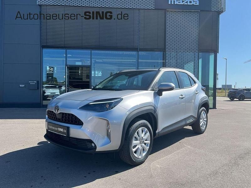 Silber Neu 2025 Toyota Yaris Cross SUV | 25.590 € (Fairer Preis) - Bild 1/4