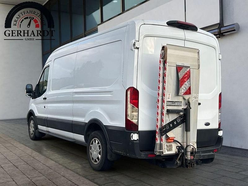 Gebraucht Ford Transit 131 PS (96 kW) 2021 Weiß Van / Kleinbus
