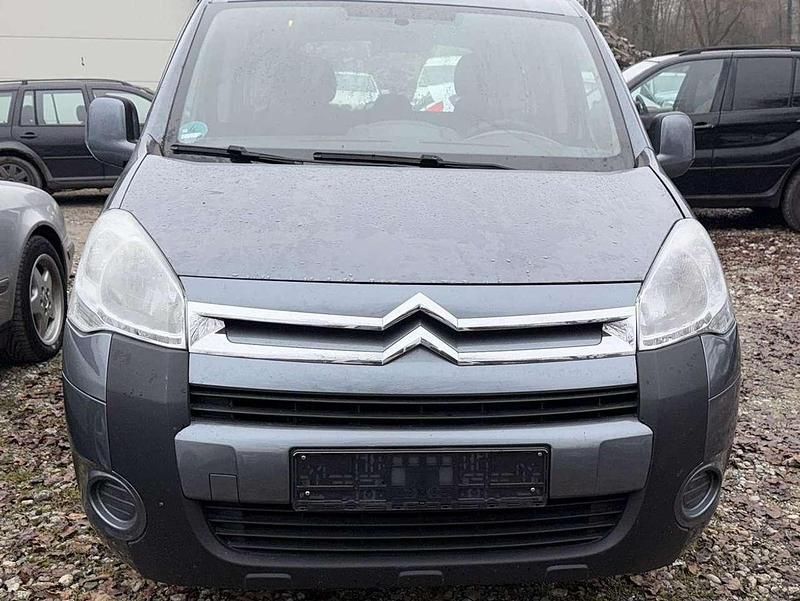 Gebraucht Citroën Berlingo 90 PS (66 kW) 2010 Lackierung eisengrau/metallic Van / Kleinbus