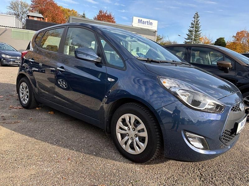 Blau Gebraucht 2016 Hyundai ix20 Classic Kleinwagen | 9.499 € (Etwas zu teuer) - Bild 1/4