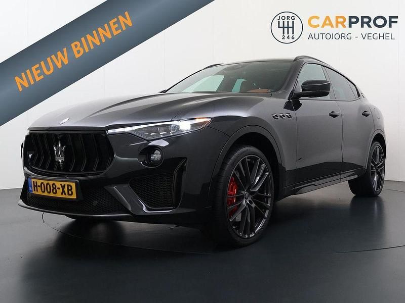 Schwarz Gebraucht 2020 Maserati Levante SUV | 71.995 € - Bild 1/4