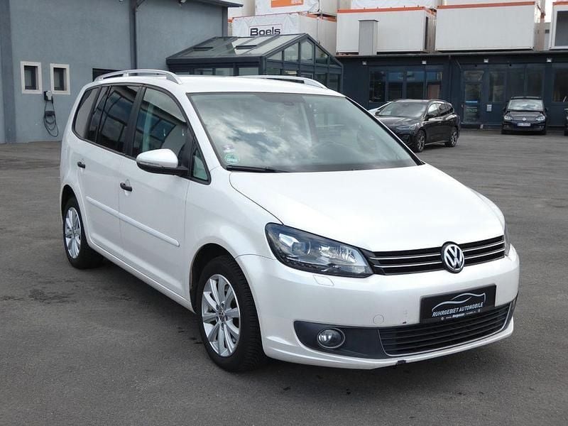 Gebraucht VW Touran 140 PS (102 kW) 2014 Weiß Van / Kleinbus